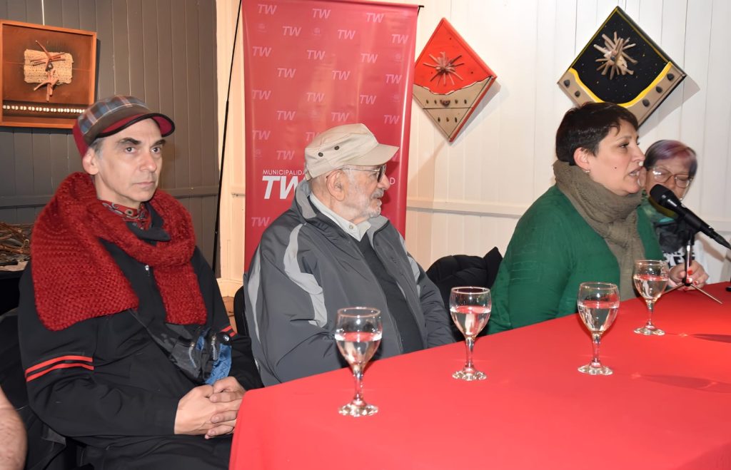 Así lo indicó Norman Briski en la ciudad de Trelew. El reconocido actor realizó en el Museo de Artes Visuales la presentación de la obra que se podrá disfrutar en el Teatro Español, desde las 20. “Estar en Trelew para mi significa una puerta más buscar alternativas para volver a la lucha”, analizó.