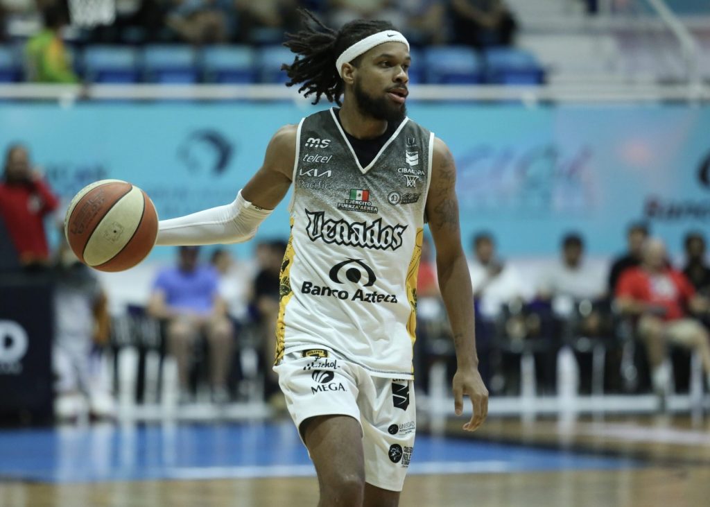 Robert Whitfield es la nueva cara de Gimnasia. Con 1,90 mts de altura y 27 años se sumó a los entrenamientos.