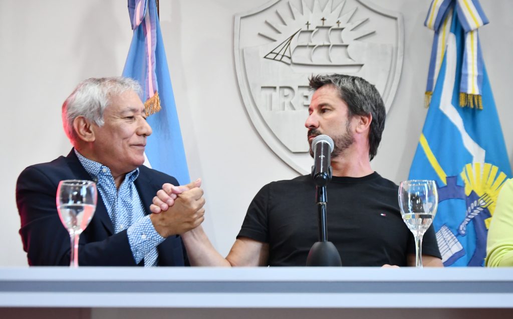 Merino y Béliz firmaron convenios de colaboración que beneficiarán a empleados municipales.