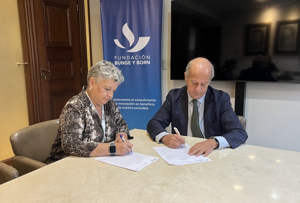 Chubut firmó convenios con fundaciones para fortalecer la calidad educativa.