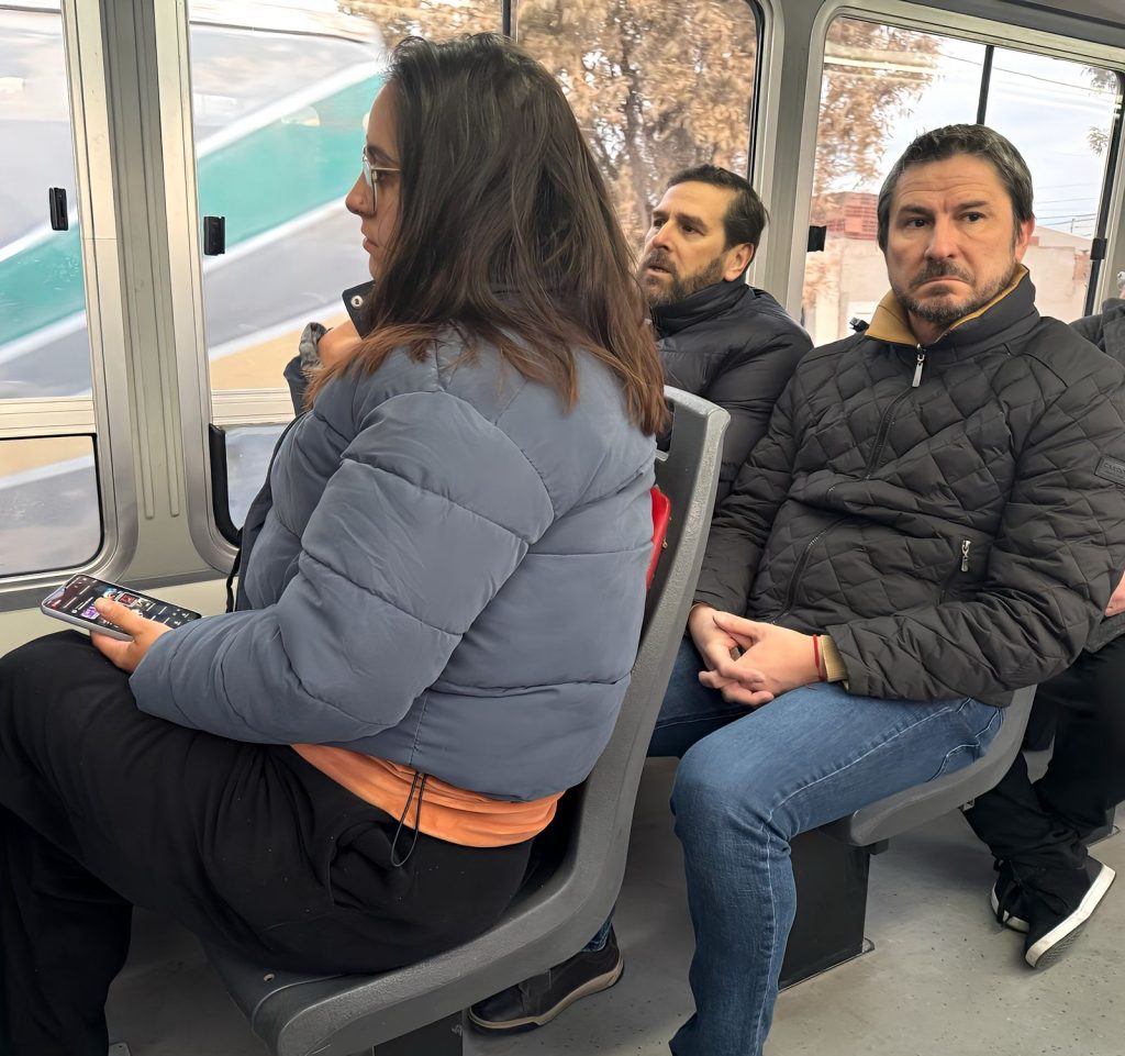 Merino llegó a Etchepare en colectivo.