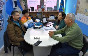 Ariel Flores se prepara para el Panamericano de Escalada Deportiva.