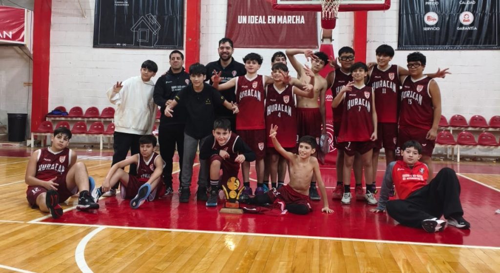 Huracán de Trelew viaja a Comodoro a jugar por la Liga Federal.